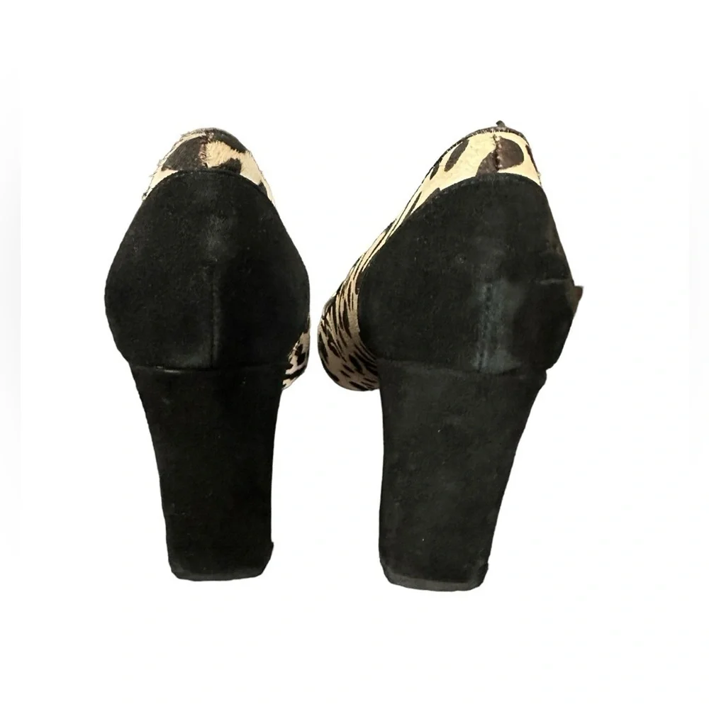 Bleecker & Bond Megan animal print pointed pumps size 7